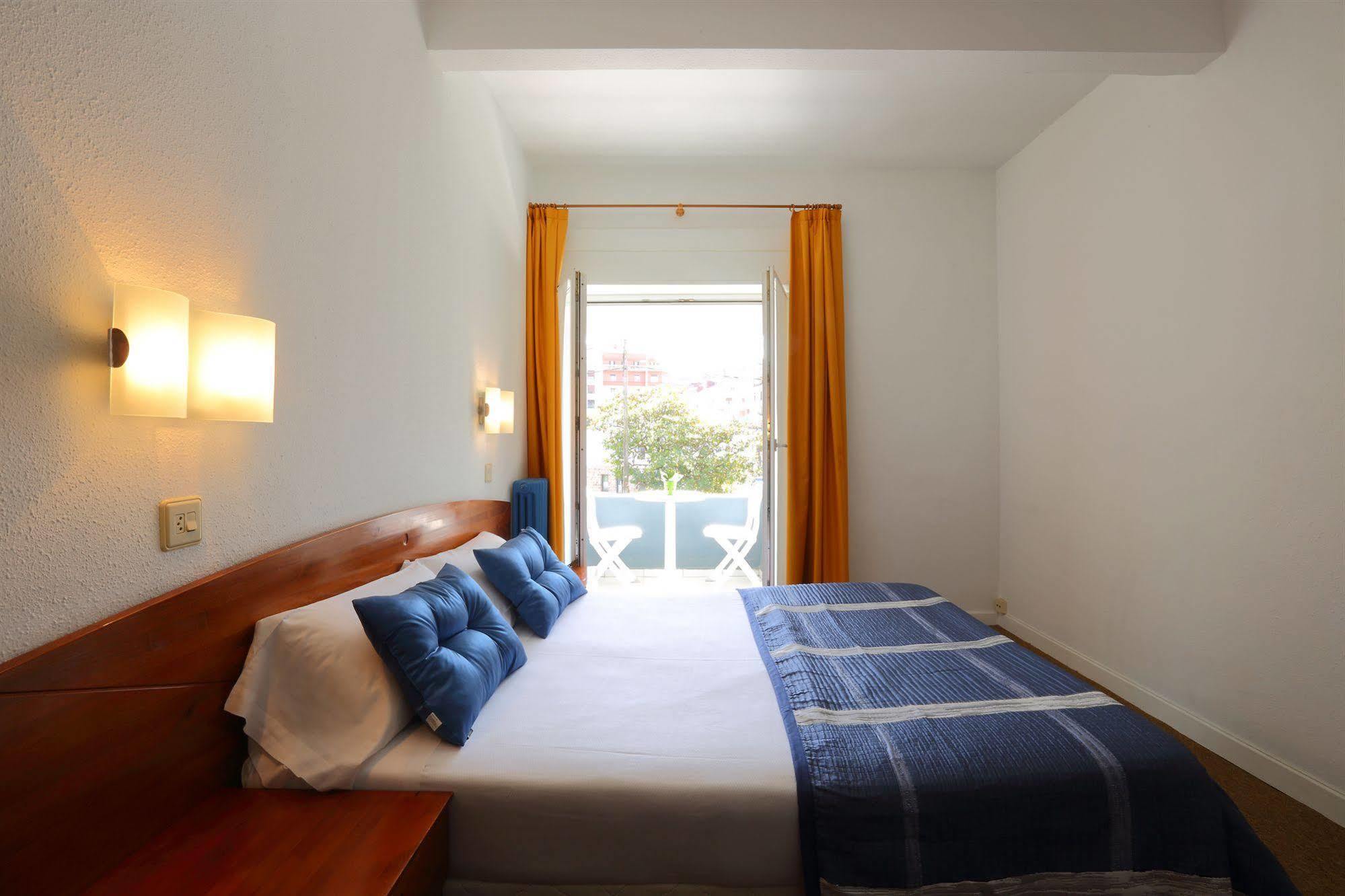 Hotel Record *